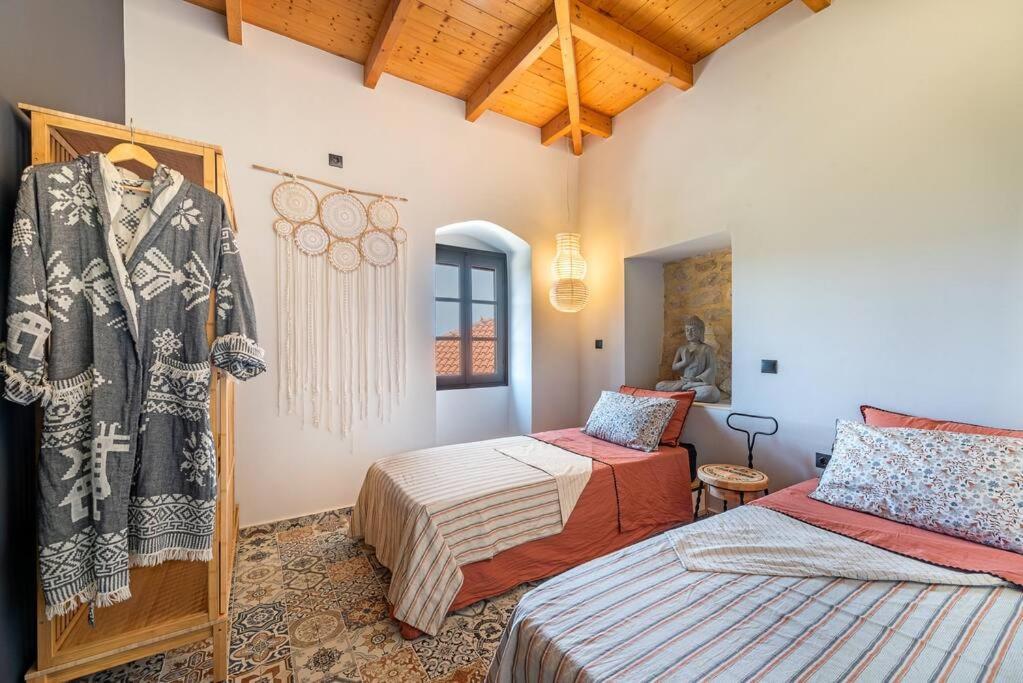 Villa Aiolia Kondoyenádha 外观 照片